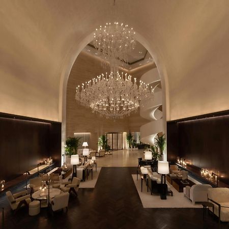 The Dubai Edition 外观 照片 The lobby of the Ritz-Carlton, Dubai