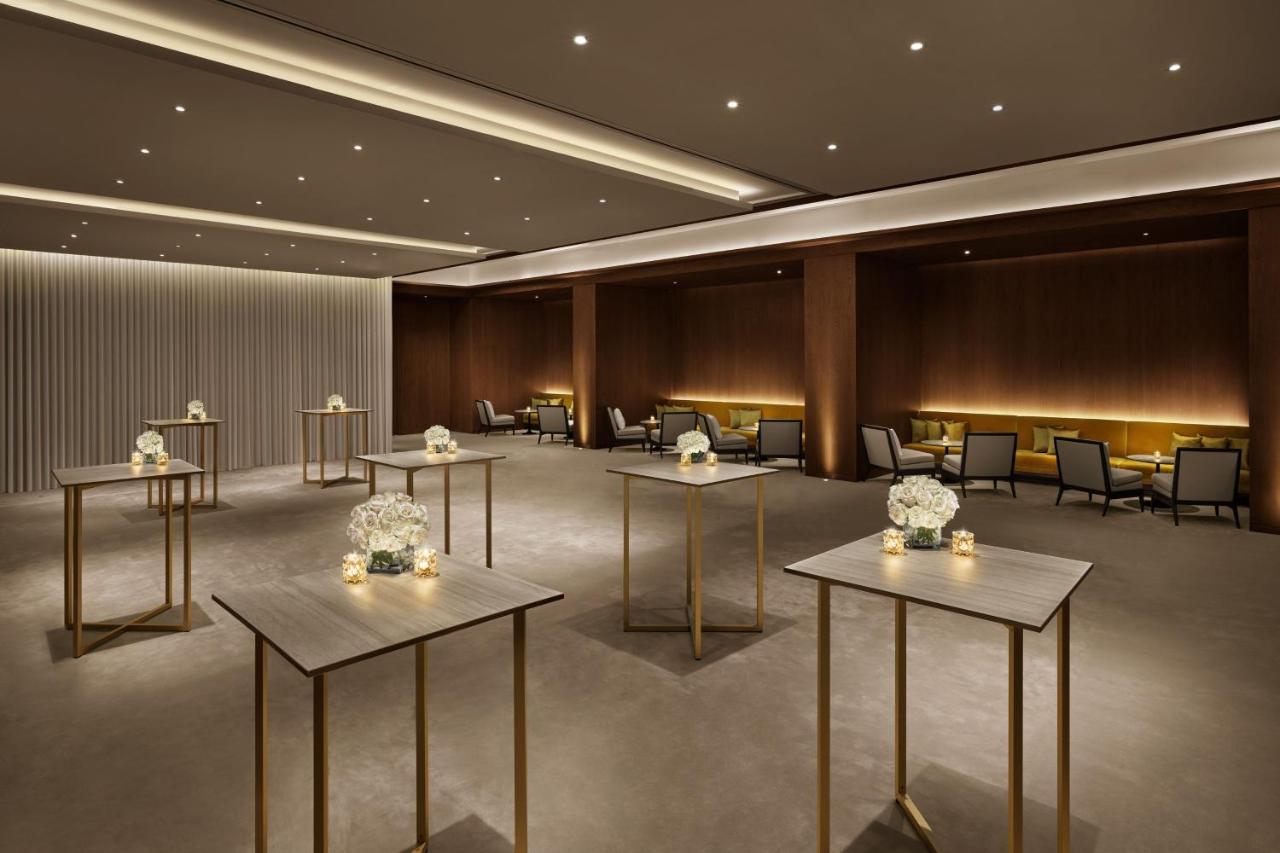 The Dubai Edition 外观 照片 The Club at LSE