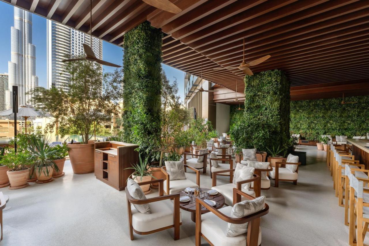 The Dubai Edition 外观 照片 The Terrace at the Four Seasons Hotel