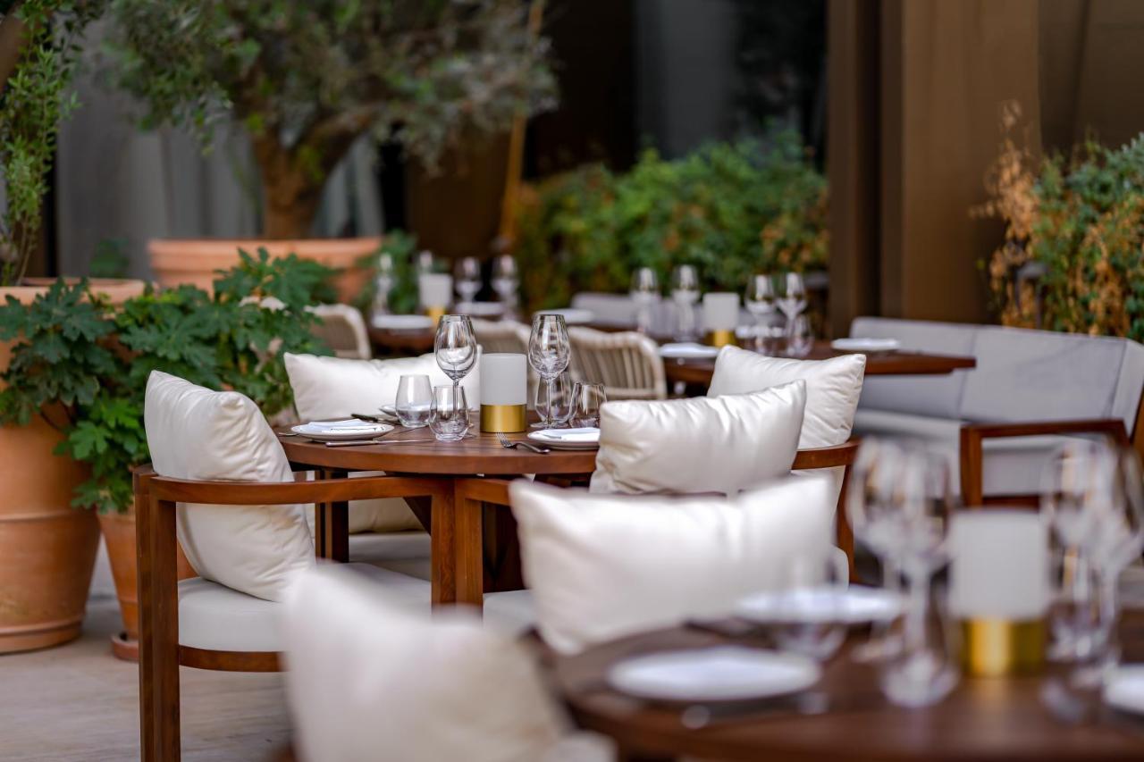 The Dubai Edition 外观 照片 The Terrace