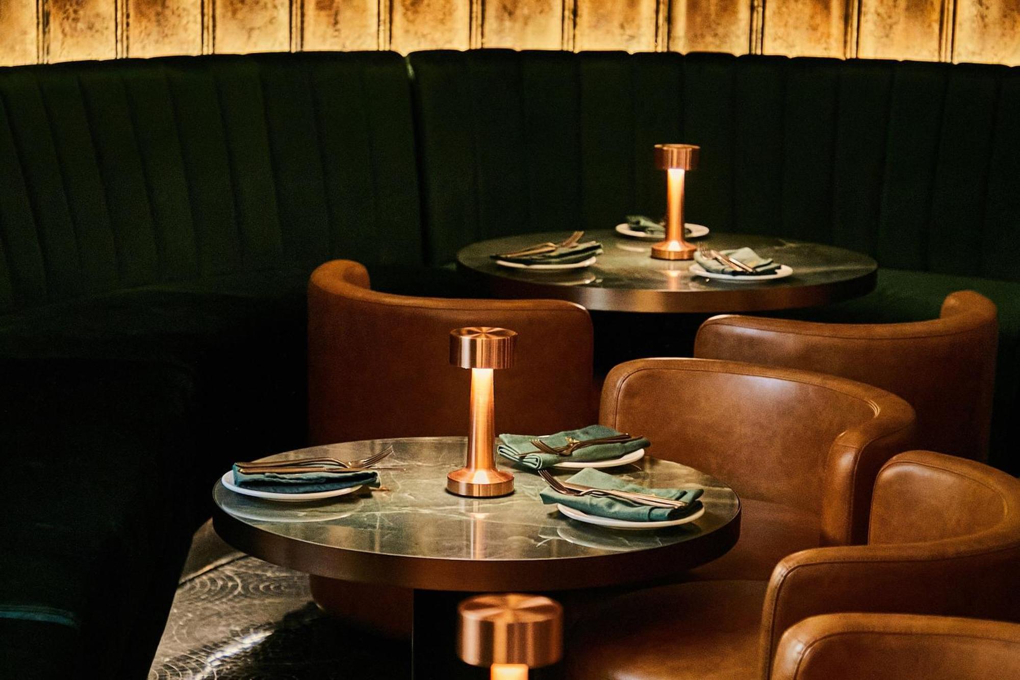 The Dubai Edition 外观 照片 Interior of the restaurant